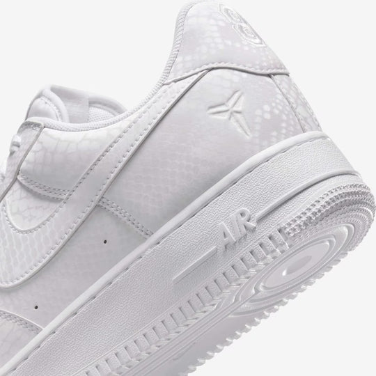 Tênis Nike Air Force 1 x Kobe White