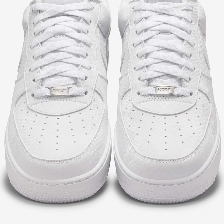 Tênis Nike Air Force 1 x Kobe White