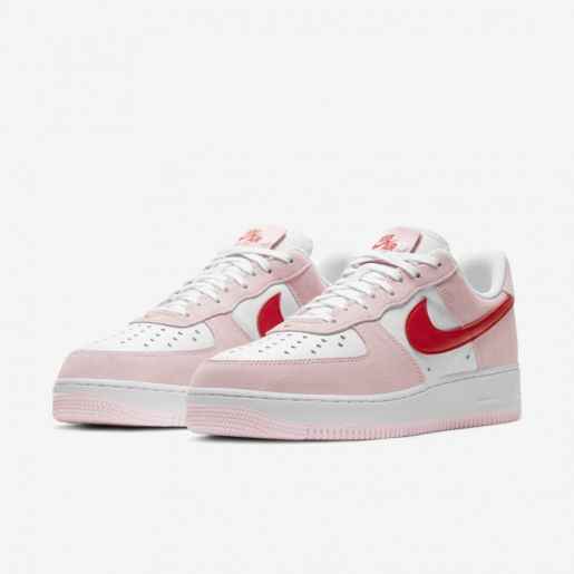 Tênis Nike Air Force 1 Valentine's Day