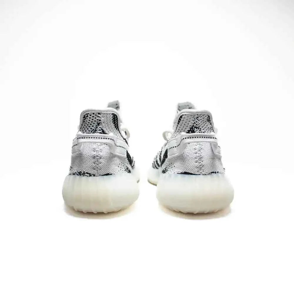 Yeezy Boost 350 v2 Zebra