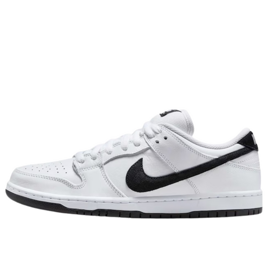 Tênis Nike Dunk SB Low Pro White and Black
