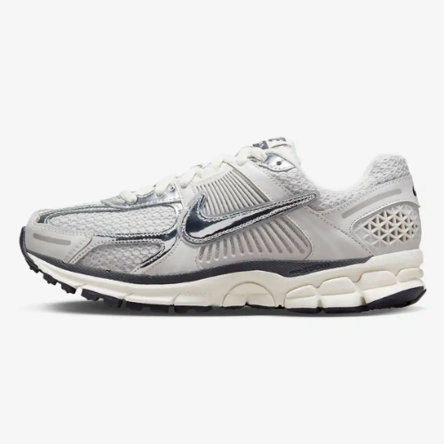 Tênis Nike Zoom Vomero 5 Photon Dust Metallic Silver - Legranee
