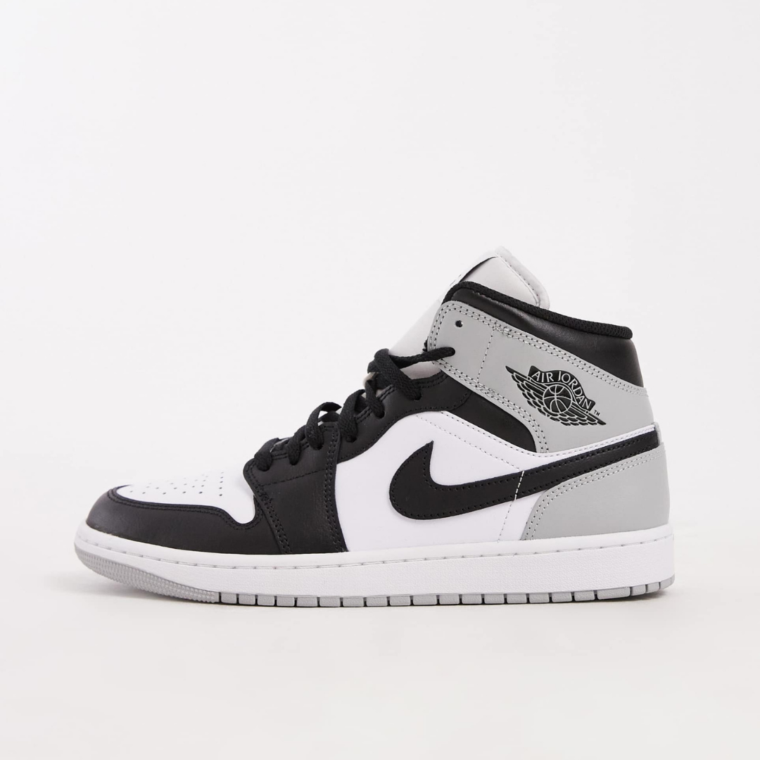 Tênis Air Jordan 1 Mid Barons