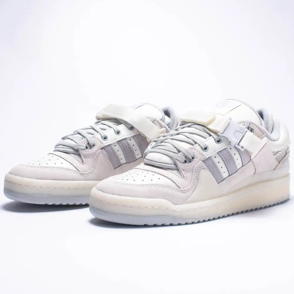 Tênis Adidas Forum Low x Bad Bunny White