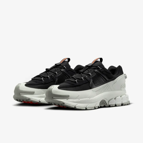Nike Zoom Vomero 5 Roam Black Light Silver