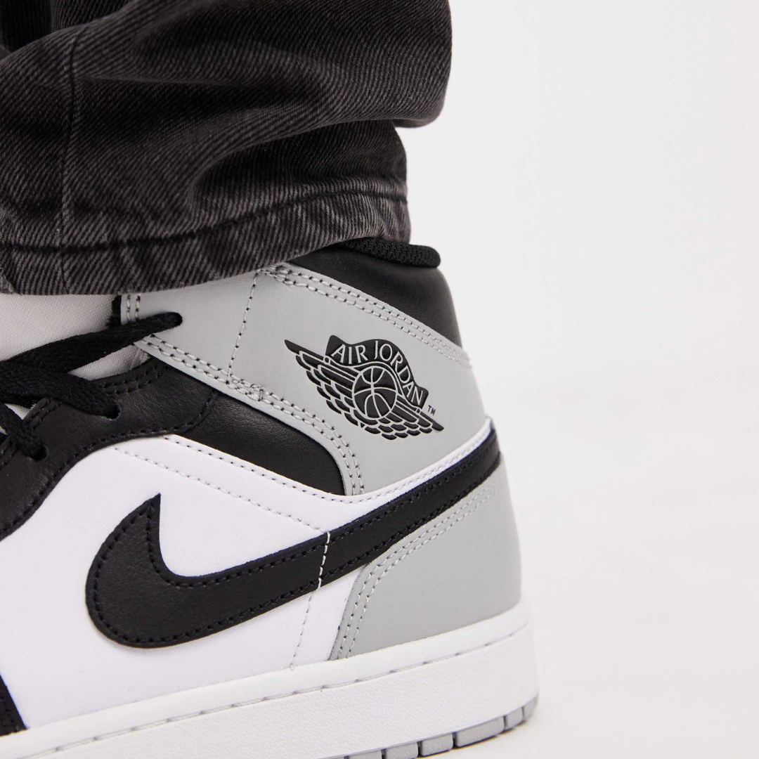 Tênis Air Jordan 1 Mid Barons