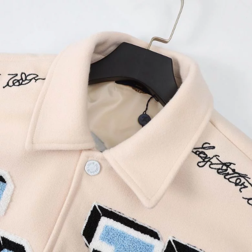 Jaqueta Louis Vuitton Bomber - Bugs Bunny Cream Varsity