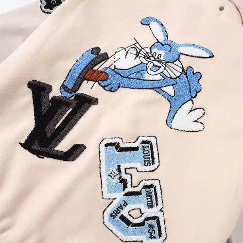 Jaqueta Louis Vuitton Bomber - Bugs Bunny Cream Varsity