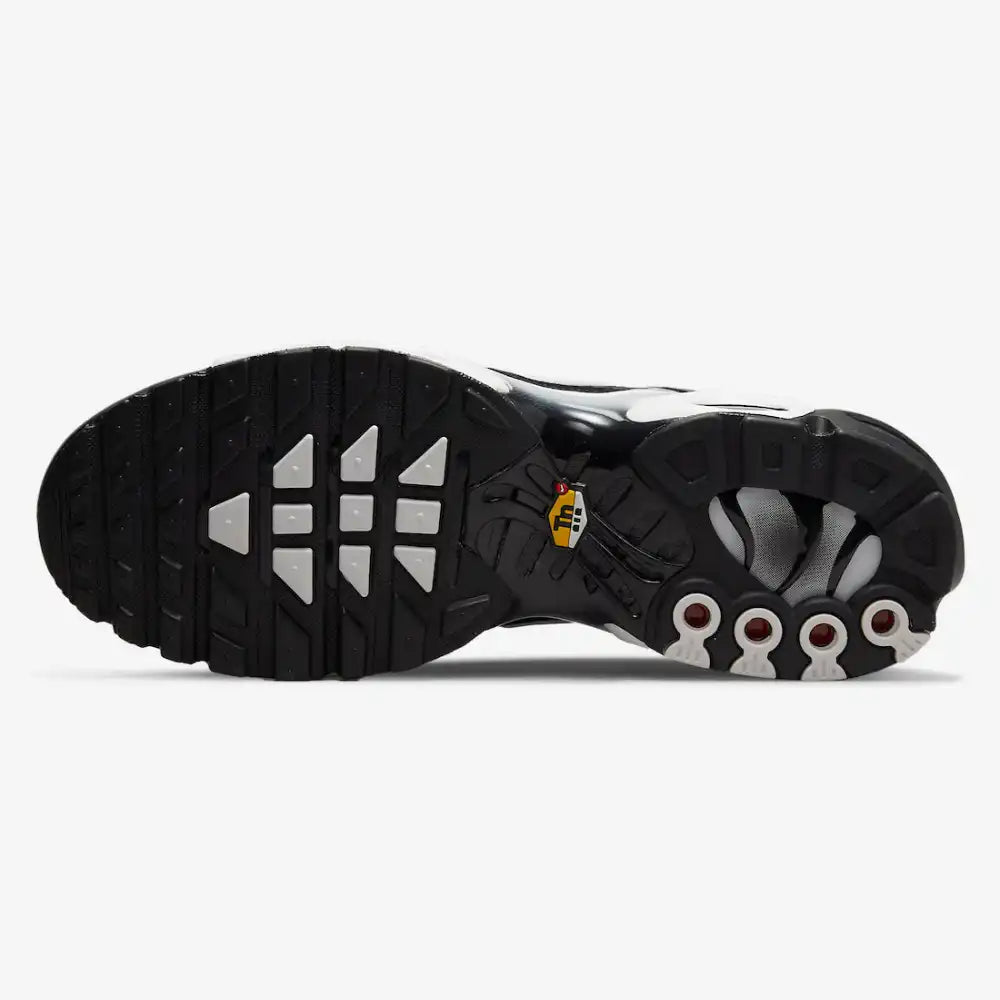 Nike Air Max Plus Black Metallic Silver